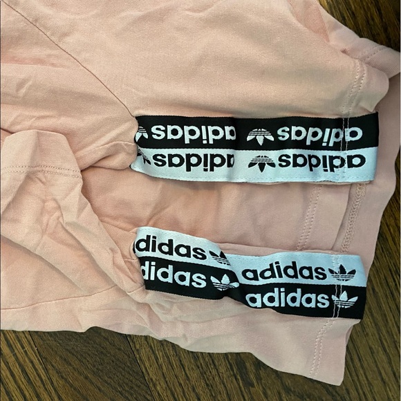 URBAN OUTFITTERS ADIDAS PINK CROP TOP NEVER WORN!! - Picture 5 of 6
